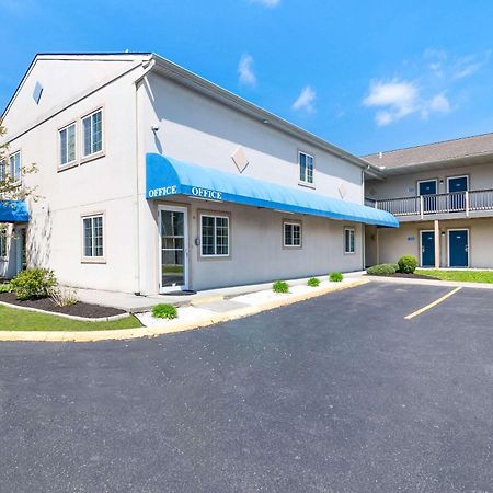 Econo Lodge Bethel - Danbury Kültér fotó