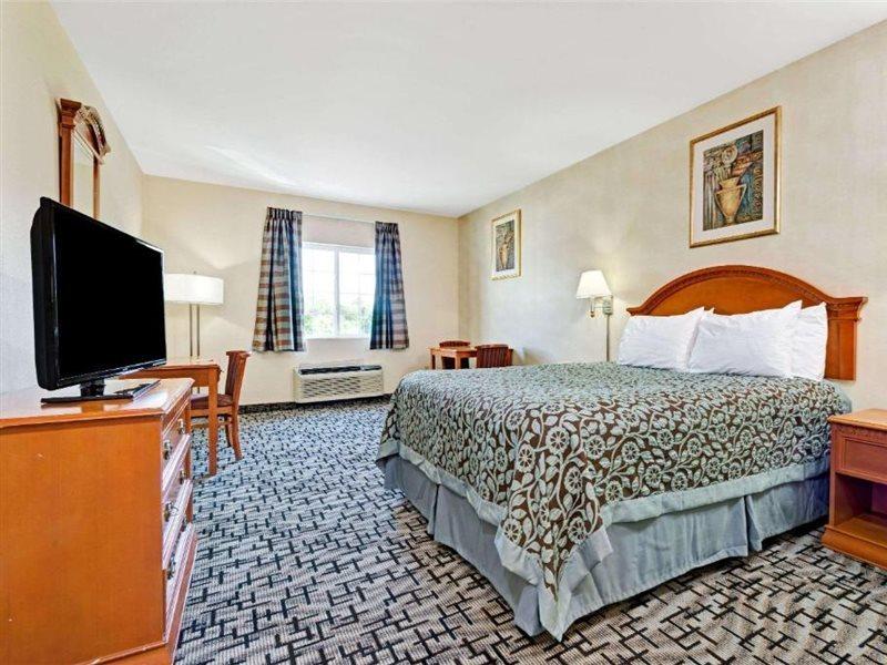 Econo Lodge Bethel - Danbury Kültér fotó