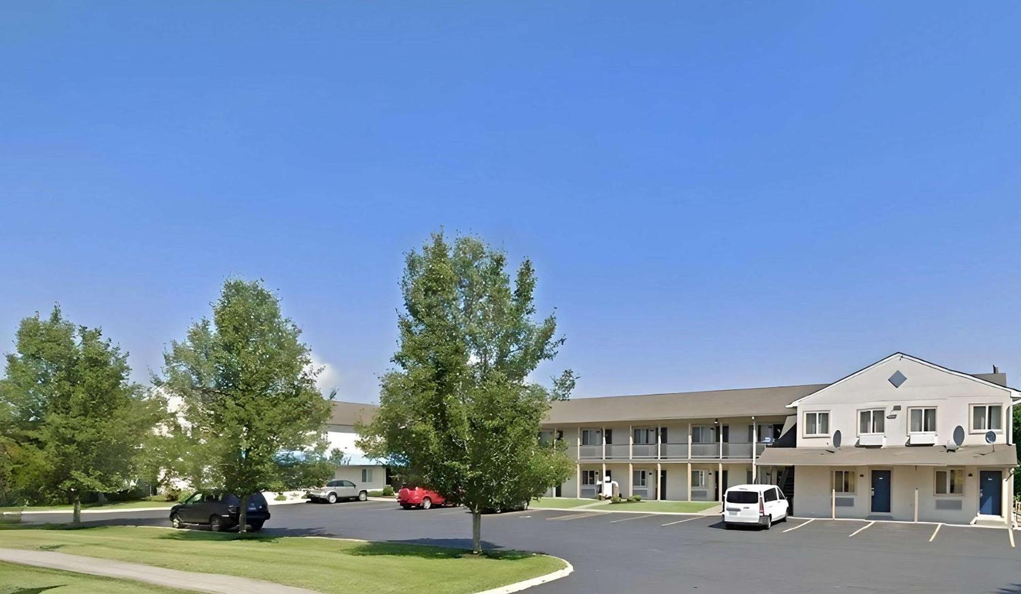 Econo Lodge Bethel - Danbury Kültér fotó