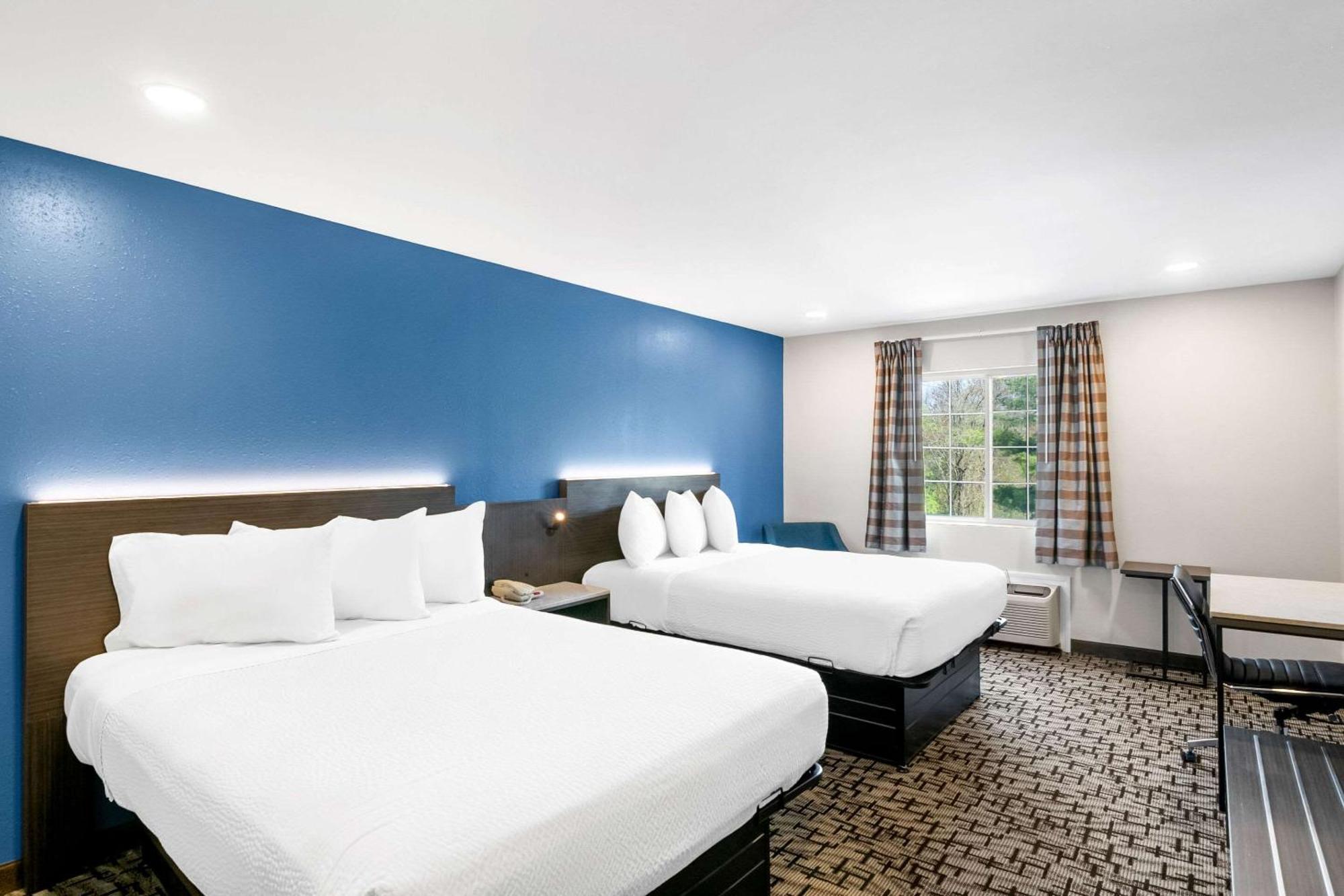 Econo Lodge Bethel - Danbury Kültér fotó