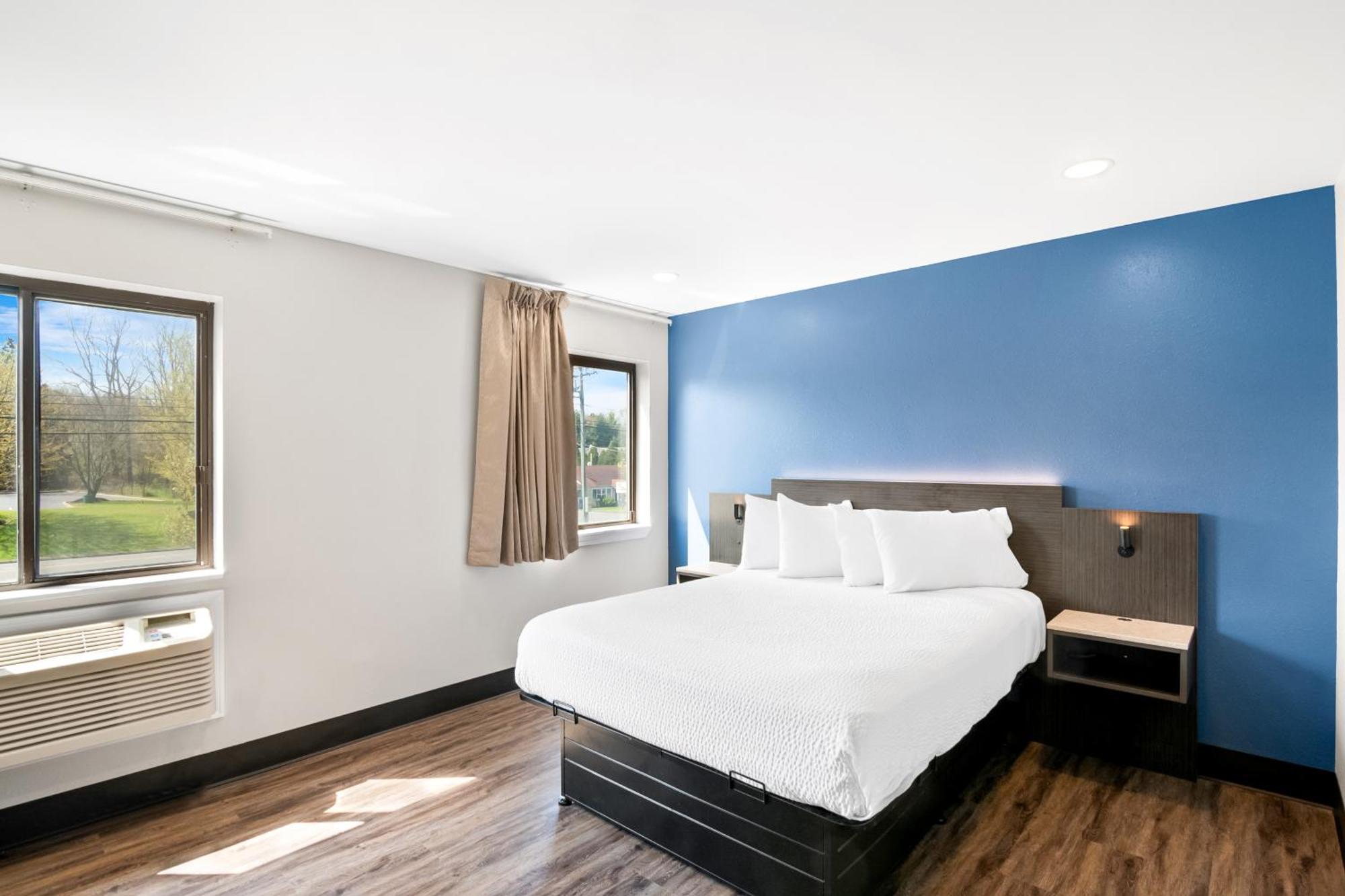Econo Lodge Bethel - Danbury Kültér fotó